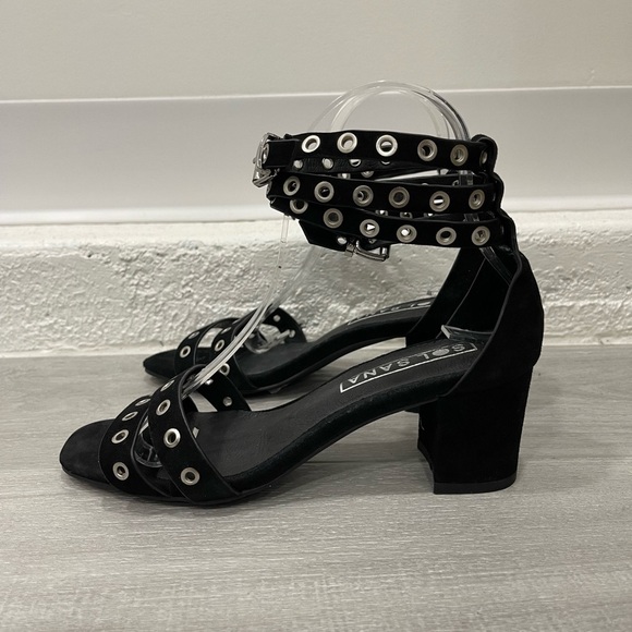 Sol Sana Sugar Heel Black Suede Grommet Sandal Three Ankle Strap Size 37 New - Picture 3 of 7